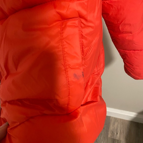 Red Old Navy puffer jacket ~Medium - Picture 2 of 3